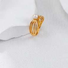 Minimalist Vintage Pearl Ring
