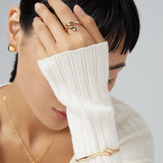 Simple Feather Style Zircon Ring