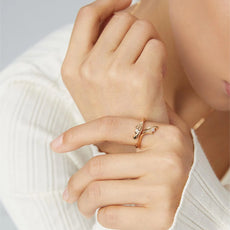 Simple Feather Style Zircon Ring