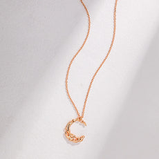Irregular Water Flow Moon Necklace