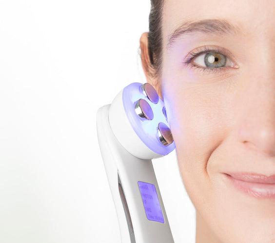 Facial Massager with Radiofrequency, Phototherapy and Electrostimulation Wace
