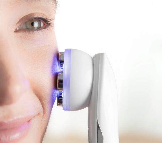 Facial Massager with Radiofrequency, Phototherapy and Electrostimulation Wace